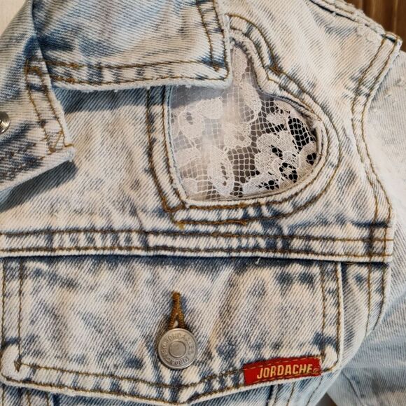 Jordache Denim Romance stone washed crop jean jacket with lace hearts size large - Picture 2 of 7